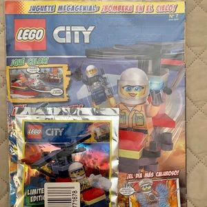 Panini Lego Magazine with Limited Edition Figure Issue No.7 June 2019 IN SPANISH